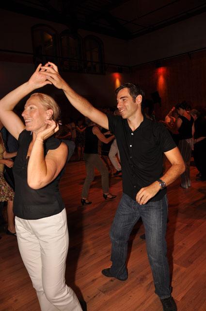 min 2011 09 04 station danse 190